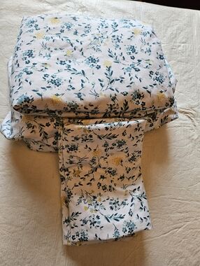 South Point ( Costco) 6 Piece King Sheet Set